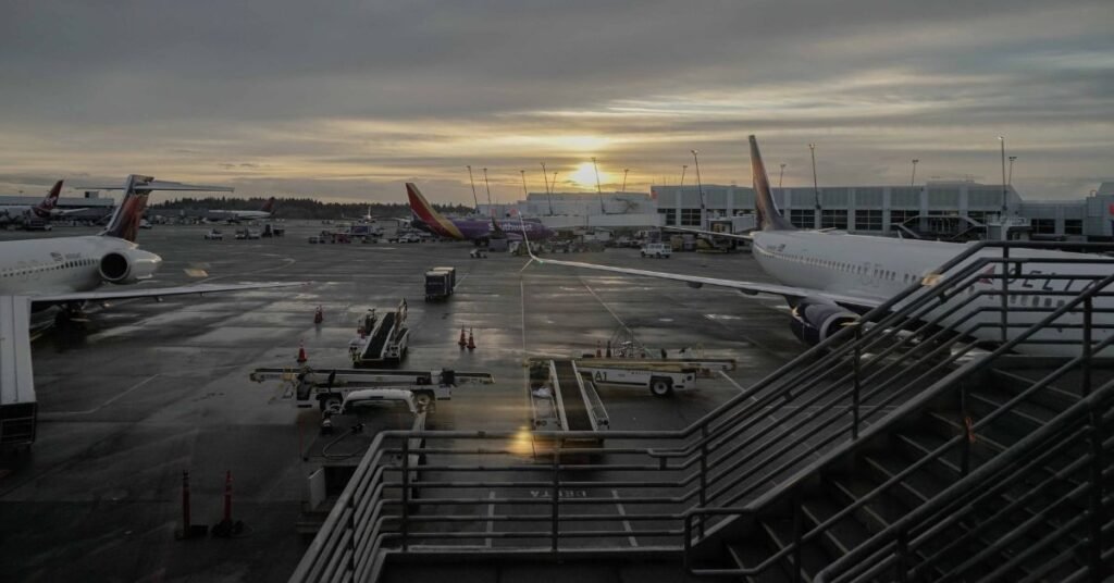 Distance from LGA to JFK Airport